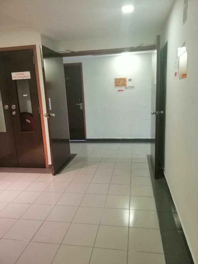 Hotel Orient Johor Bahru Exteriör bild