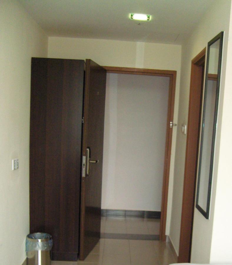 Hotel Orient Johor Bahru Exteriör bild